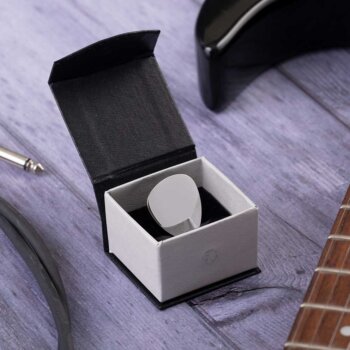 Blank Plectrum in Magnetic Box